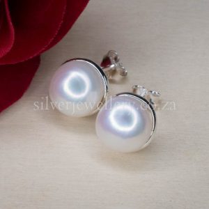 12mm FW Pearl with Silver Border